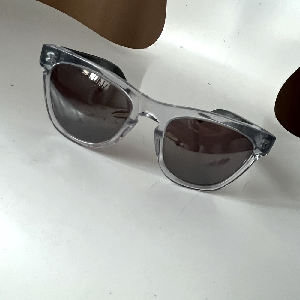 Translucent Westward Leaning Sunnies